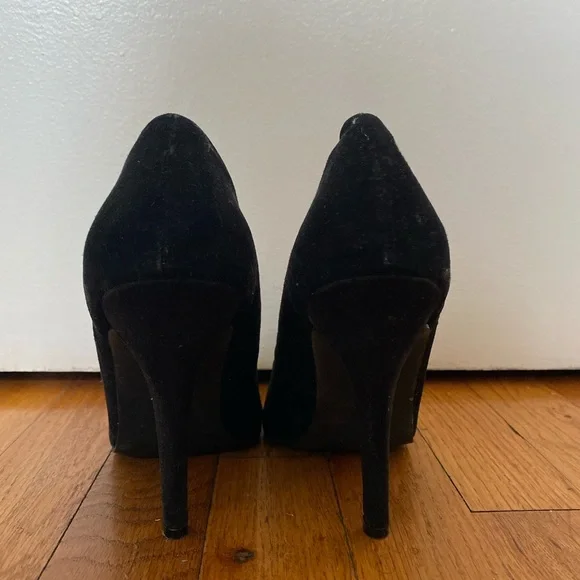 Black Stiletto Heels - Picture 3 of 5